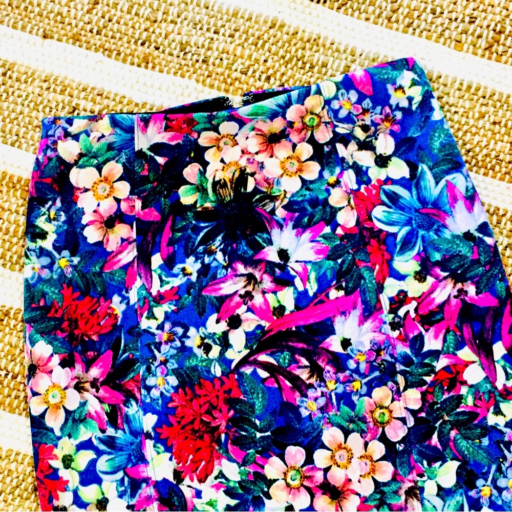 Guess pencil skirt flower floral summer work professional pink black med…